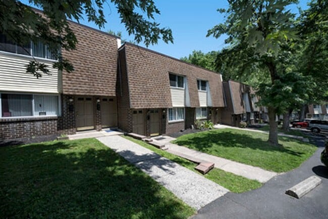 Building Photo - TimberCove Apartments