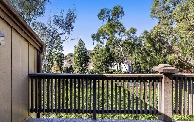 Building Photo - EXPERIENCE THE SOLITUDE OF TURTLE ROCK VILLAGE —3 Bedroom/2 Bath Condo