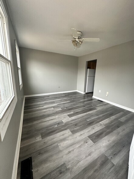 Building Photo - 3428 6th St