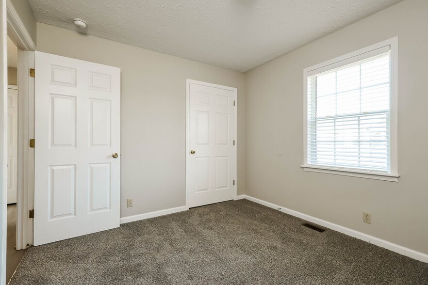 Building Photo - 291 Agin Way