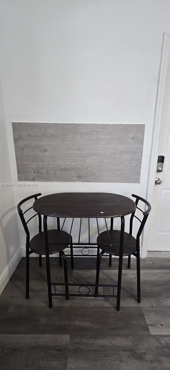 Building Photo - 8430 Harding Ave