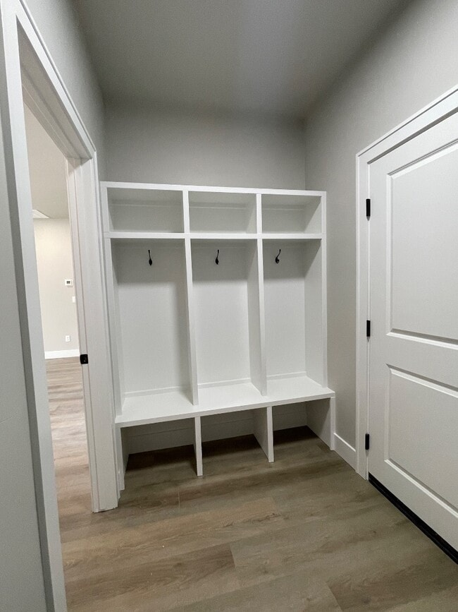 Building Photo - 2011 18th St