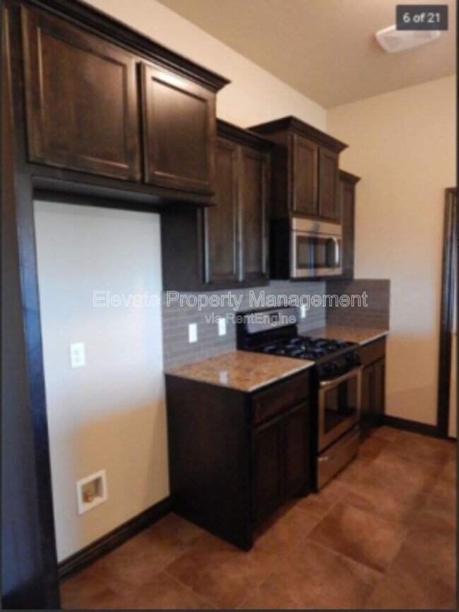 Building Photo - 2314 Starwood Wy