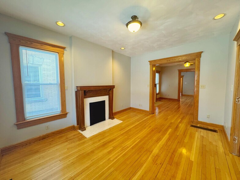 Building Photo - 98 Miami Ave