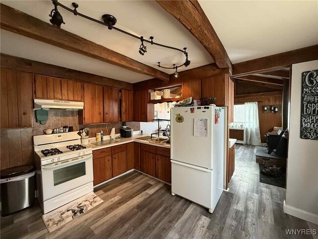 Building Photo - 8993 Alleghany Rd