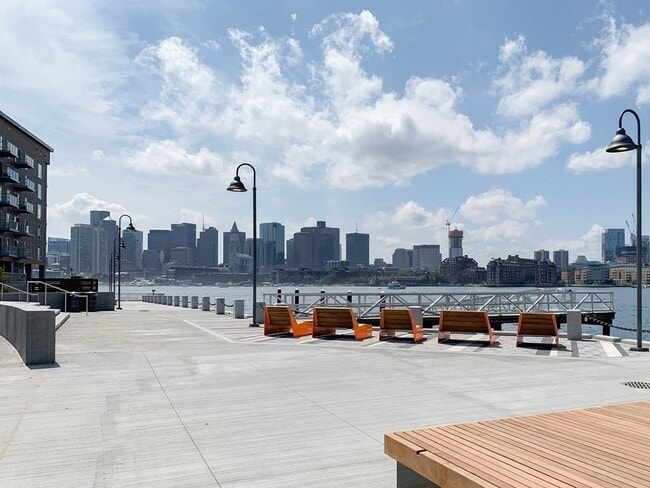 Building Photo - 65 Lewis St