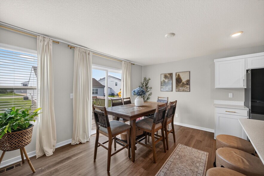 sliding door to the deck - 1080 Bel Aire Ct