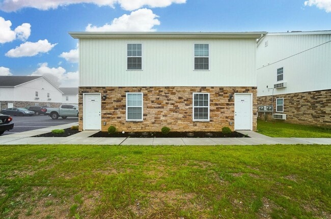 Building Photo - 501 Kristina Dr