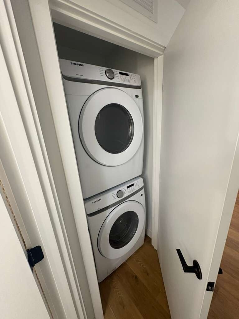 Building Photo - 1642 NE 124th Ln