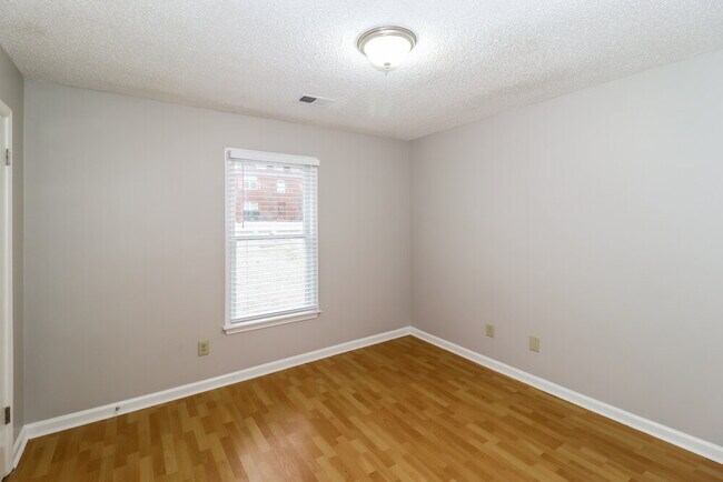 Building Photo - 4800 Harvest Knoll Cove S
