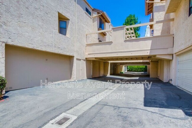 Building Photo - 3268 Via Marin