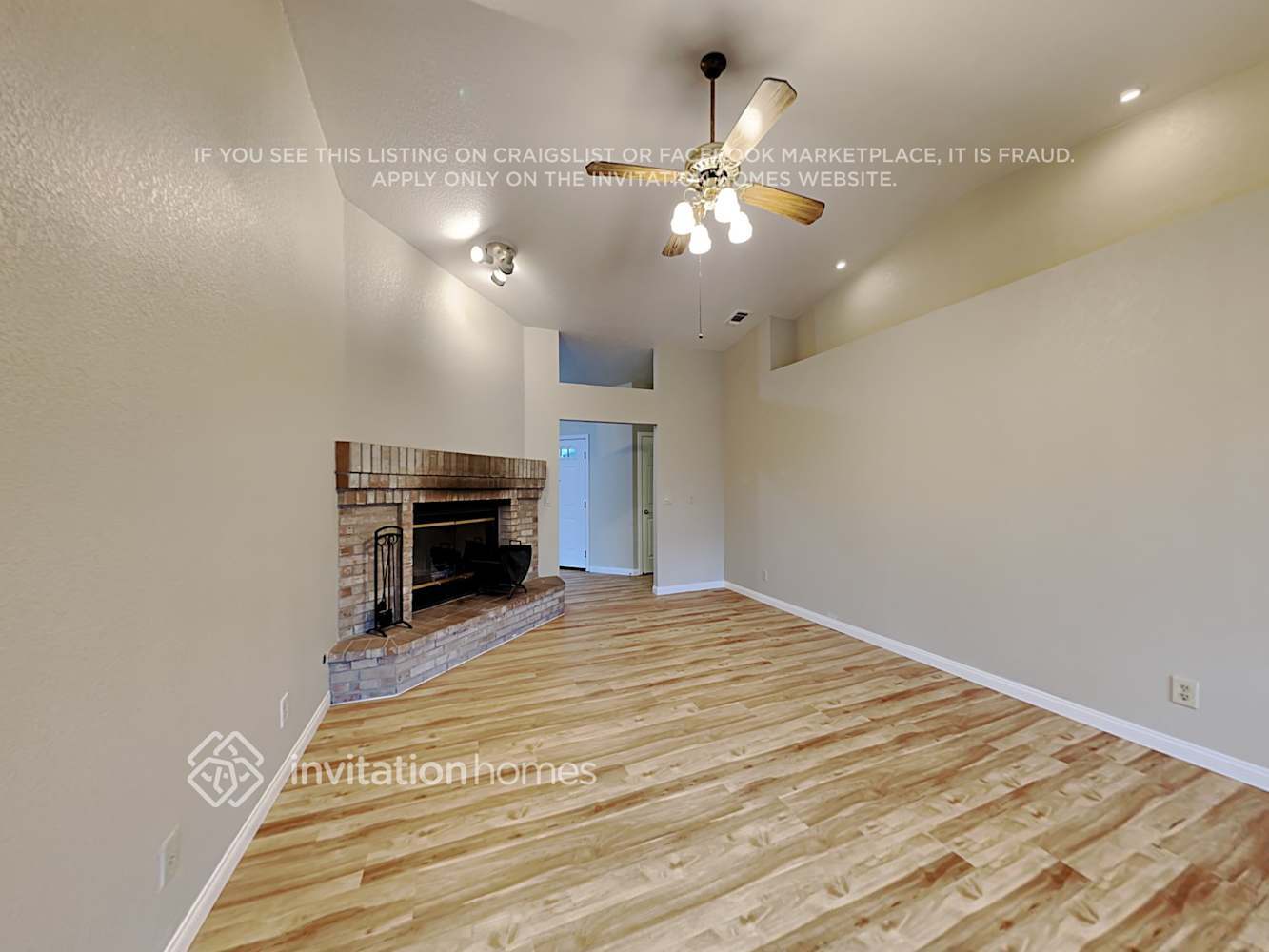 Building Photo - 8821 Somershire Way