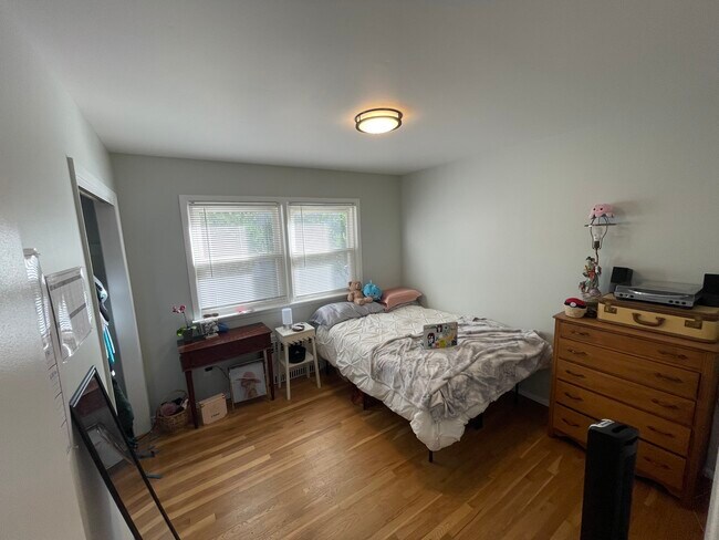Bedroom - 4 Westview Ave
