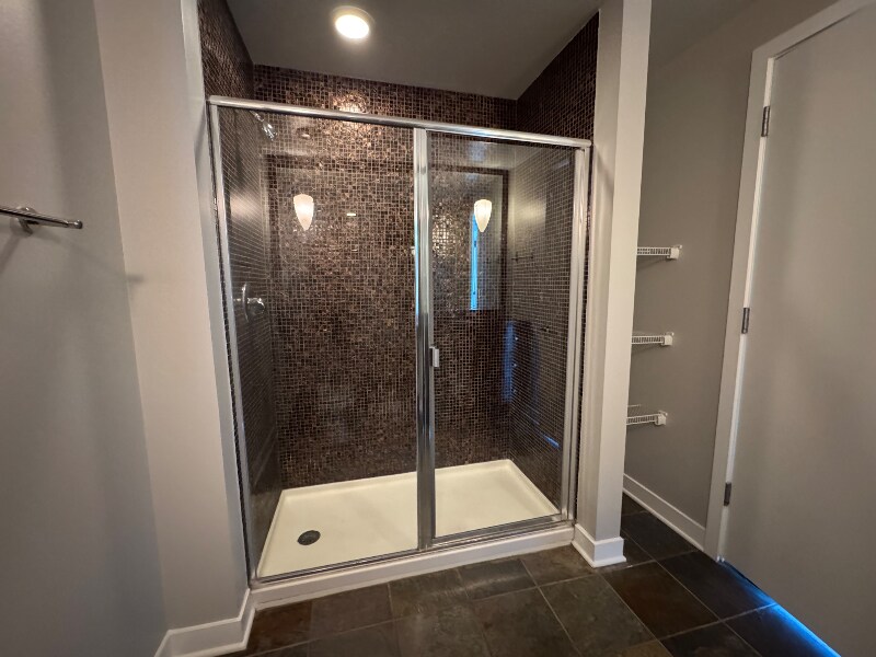 Building Photo - 708 W Wayman St