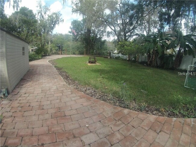 Building Photo - 11949 Riverhills Dr