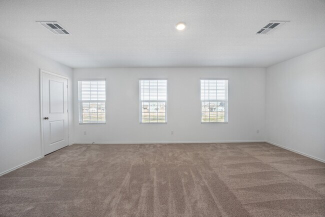 Building Photo - 1131 Largemouth Ln