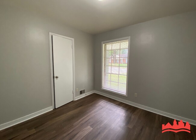 Building Photo - 3740 Marvin St