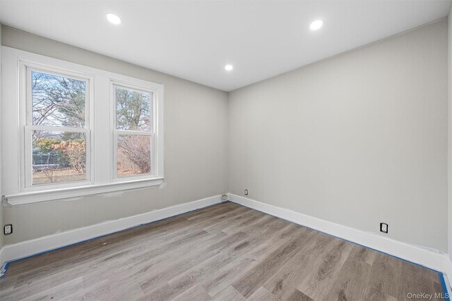 Building Photo - 3538 James St