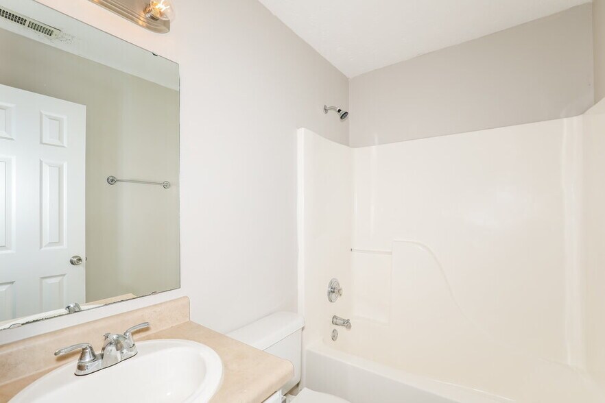 Building Photo - 5309 Waterton Lakes Dr