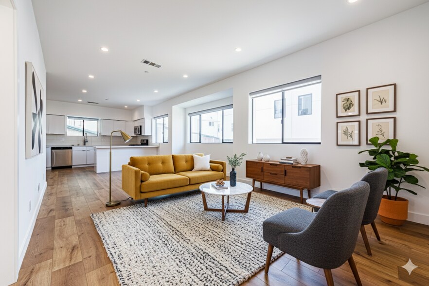 Primary Photo - 705 N Benton Way