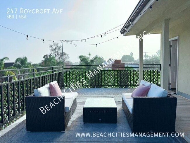 Building Photo - 247 Roycroft Ave