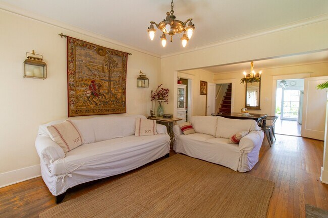 Building Photo - Gorgeous NW District House with Stunning Upgrades and Original Charm