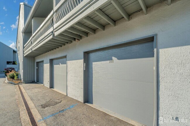 Building Photo - 148 Linda Ln