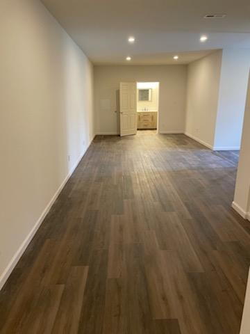 Building Photo - Available Now! Large 5 Bed 3 Bath home in town with a large backyard!