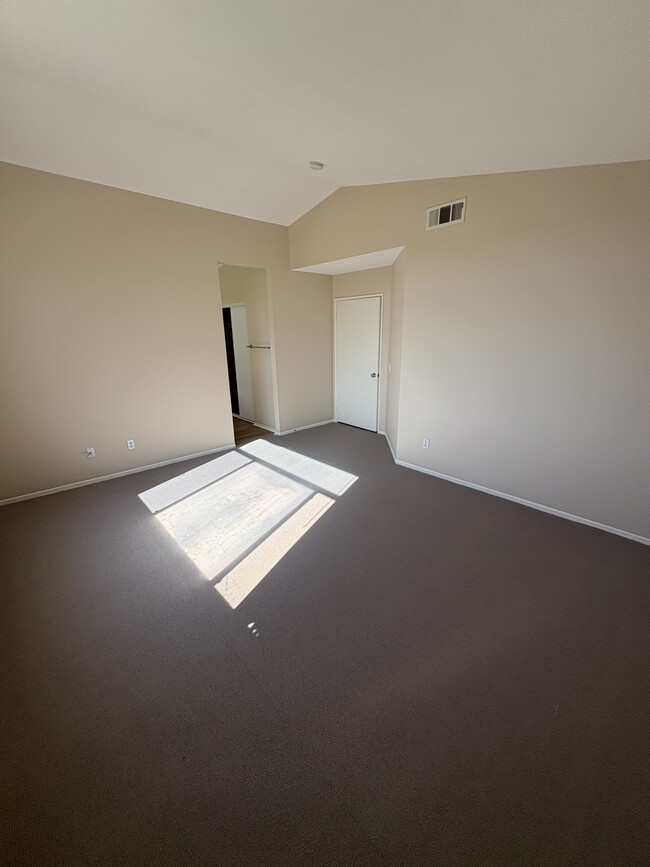 Building Photo - 31475 Sonoma Ln