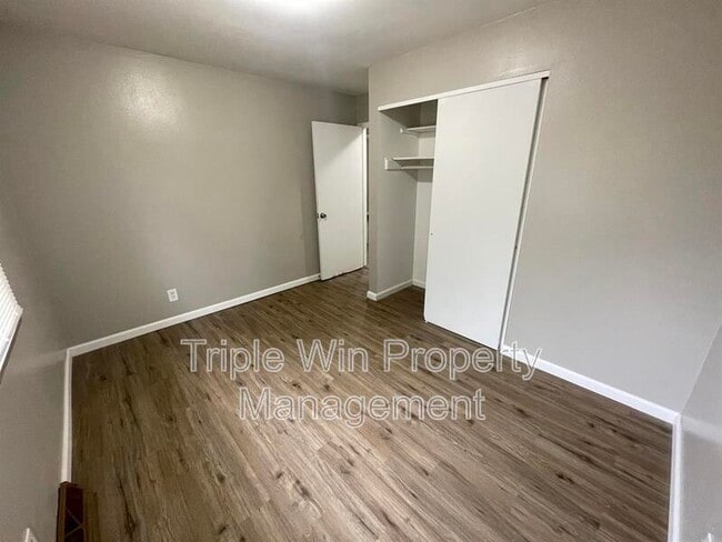 Building Photo - 2022 Northaire Ln