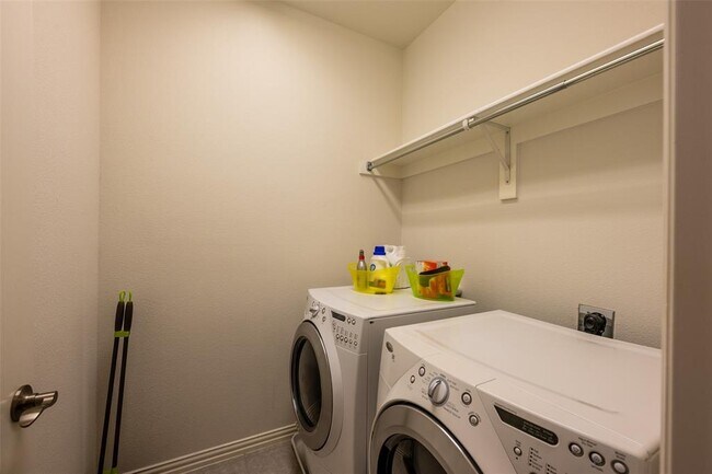 Building Photo - 7417 Chief Spotted Tail Dr