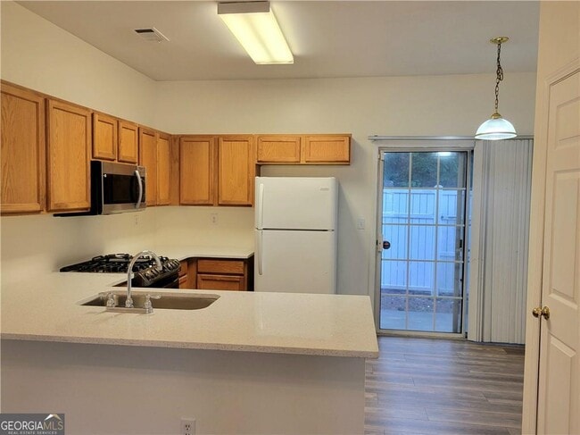 Building Photo - 1497 Cove Creek Cir