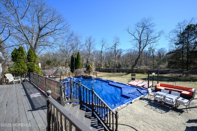 Building Photo - 570 Eltone Rd