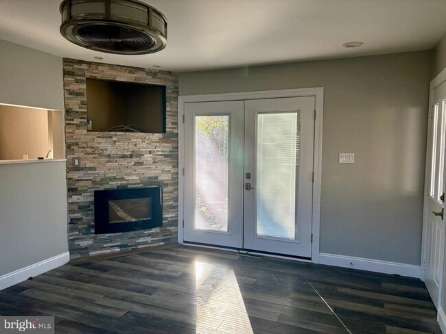 Building Photo - 1401 Filbert St