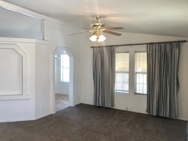 Building Photo - Double Wide on a Double Lot w/detached Gar...