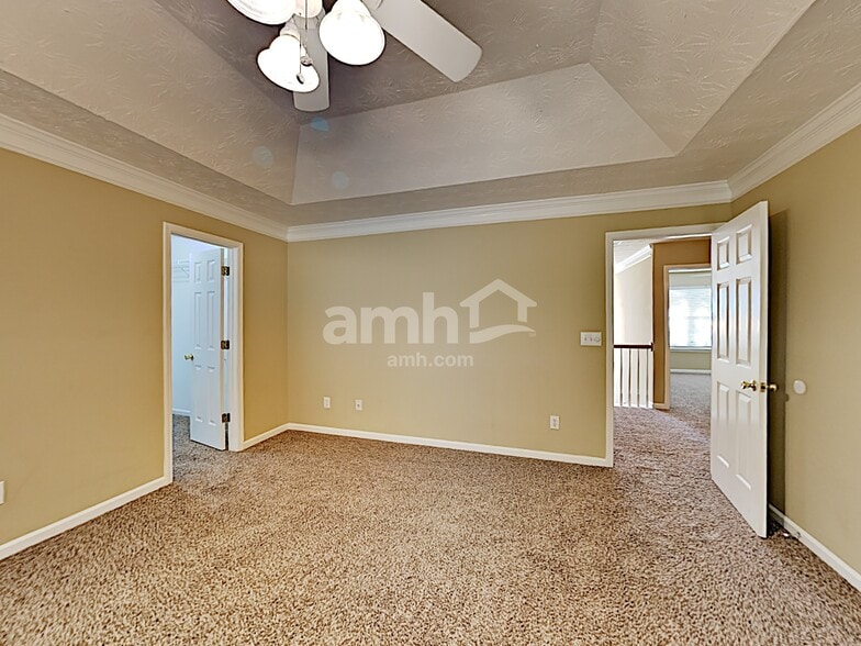 Building Photo - 158 Village Trace