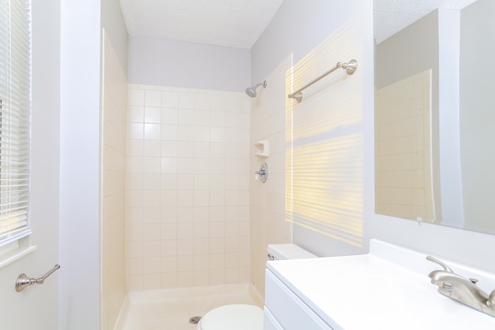 Building Photo - 250 Francisridge Dr