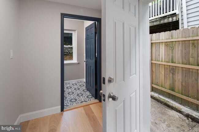 Building Photo - 4129 Terrace St