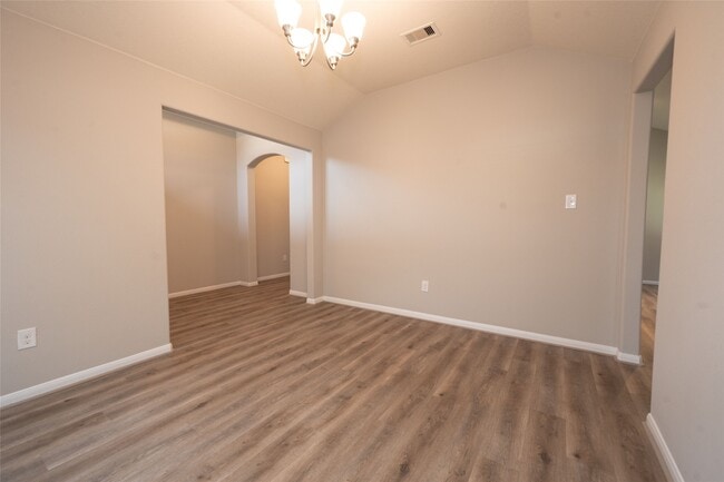 Building Photo - 9976 Western Ridge Way