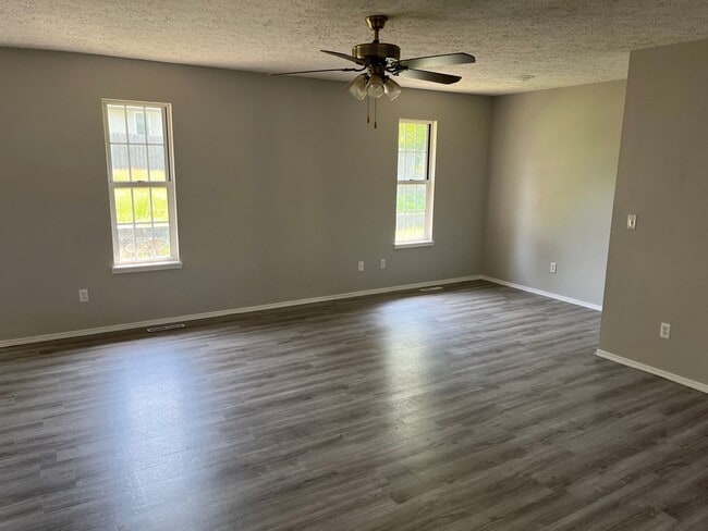 Building Photo - 2 bed/ 2 Bath home in Nixa