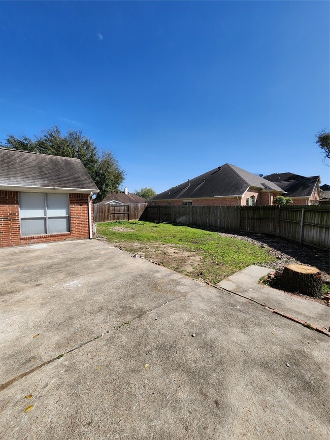 Building Photo - 14335 Berrington Dr