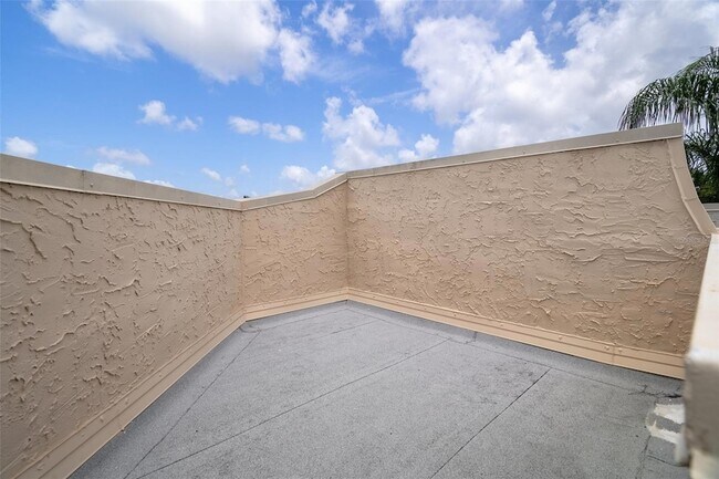 Building Photo - 2571 Cyprus Dr