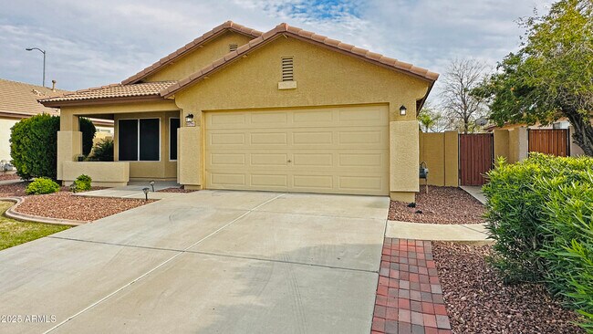 Building Photo - 20941 N 84th Dr