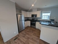 Building Photo - 64 Castings Rd