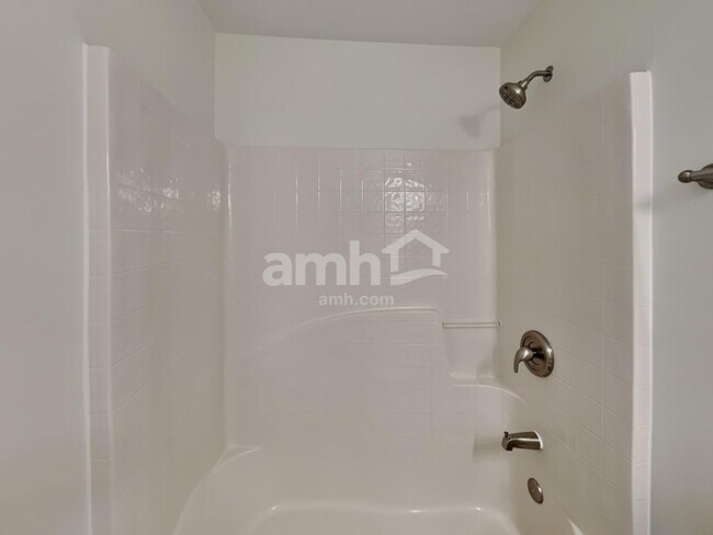 Building Photo - 2775 Gateview Ct