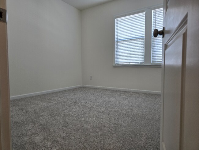 Building Photo - 8958 Morning Mist Rd