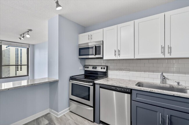 Building Photo - 405 N Wabash Ave