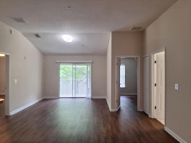 Building Photo - 7061 Snowy Canyon Dr