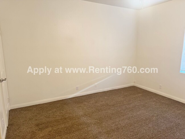 Building Photo - Spacious 3 Bed 2 Bath Home!