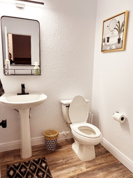 Building Photo - 13926 Bella Donna